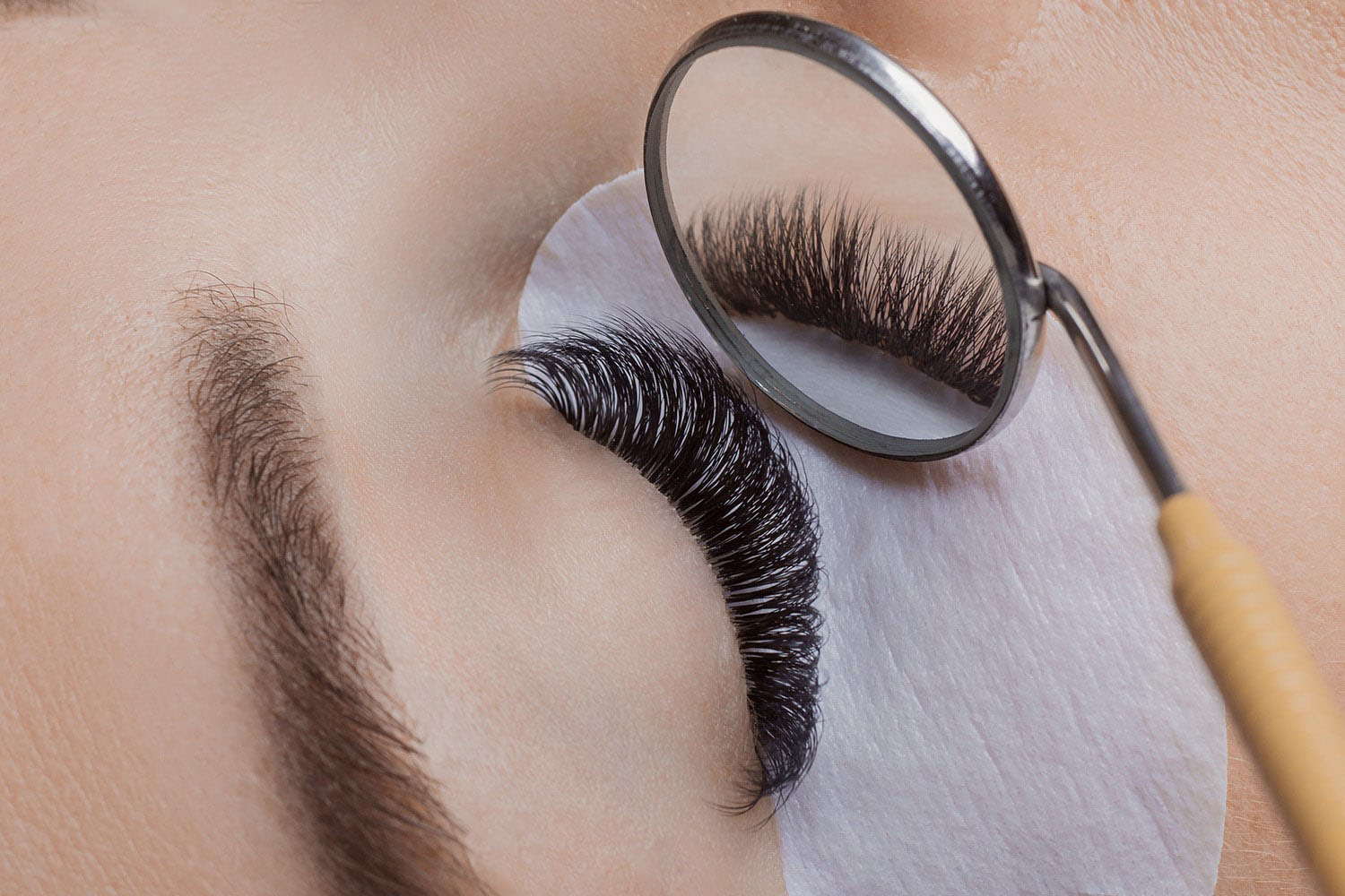 Mastering Volume Lashes: A Beginner’s Guide